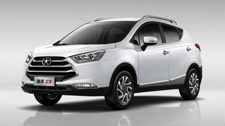 Самый дешёвый китайский кроссовер окончательно ушел из России. JAC S3 ...